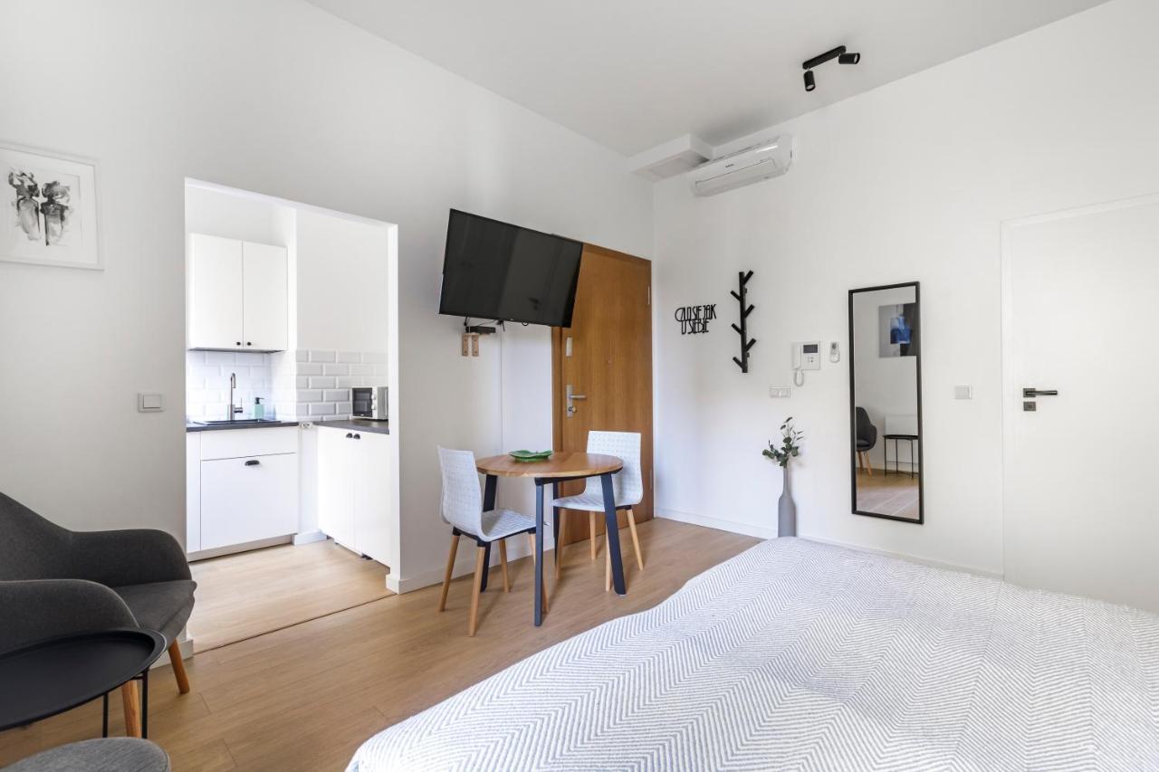 Homewell Apartments Zelazko Poznaň Exteriér fotografie